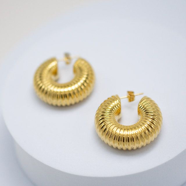 Elenor Hoops
