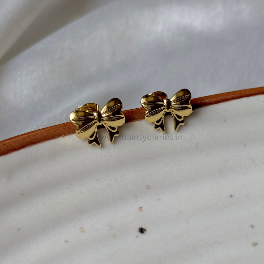 Delilah studs