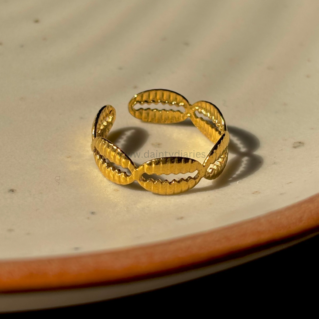 Amaira ring (Adjustable size)