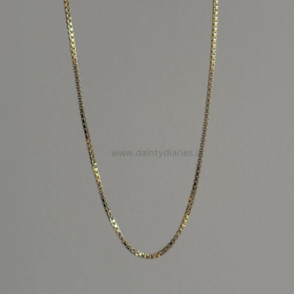 Plain chain