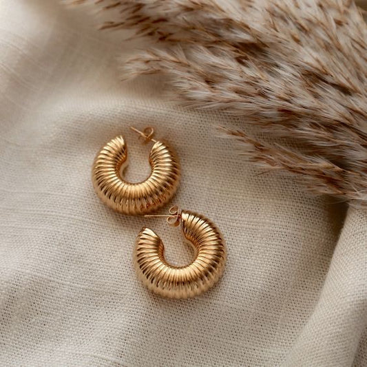 Elenor Hoops